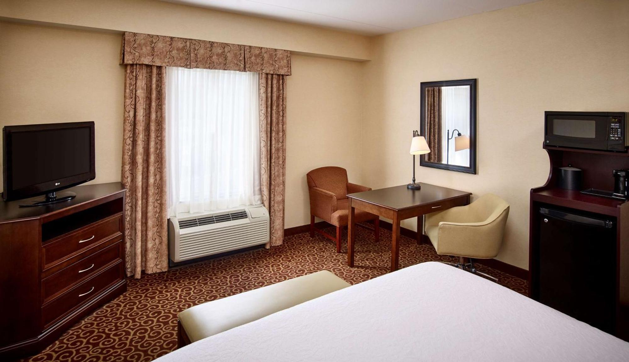 Hampton Inn By Hilton North Bay Eksteriør billede